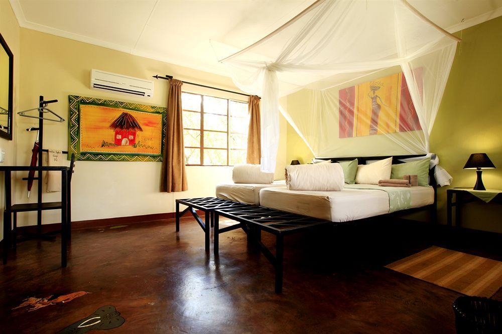 Gondwana Etosha Safari Camp Villa Okaukuejo Exterior photo