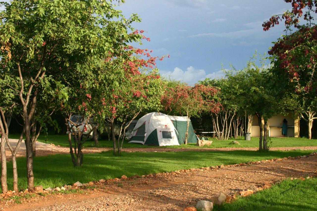 Gondwana Etosha Safari Camp Villa Okaukuejo Exterior photo